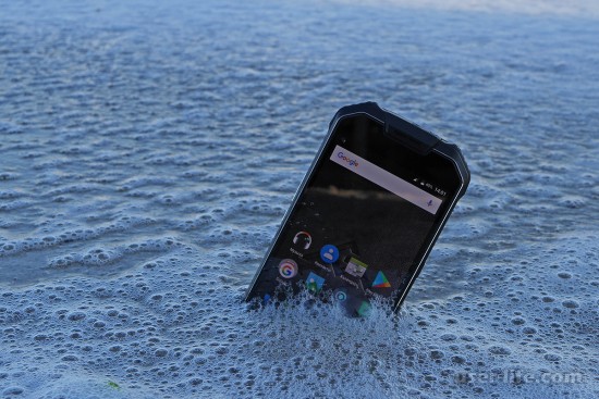 Противоударные водонепроницаемые неубиваемые телефоны с мощным аккумулятором кнопочные сенсорные лучшие (Самсунг Android ip68 Тексет Xiaomi цены какие купить где камера gps часы детские отзывы 2018)